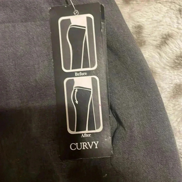 NWT Women’s Kim Roger Curvy Jeans - Picture 5 of 5